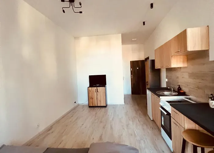 Lecha Street C Apartman